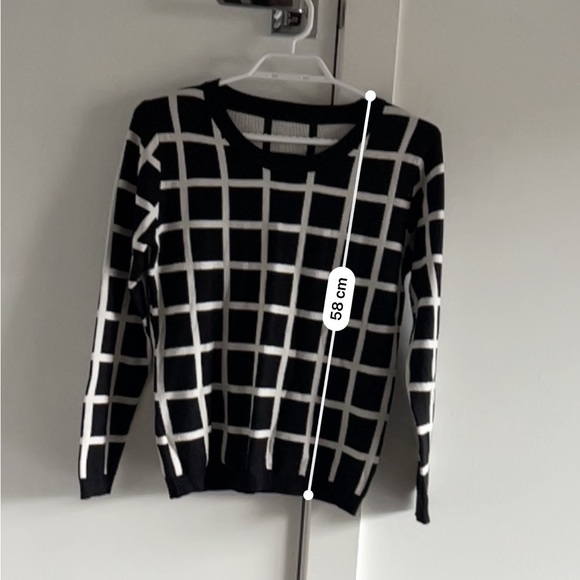 Fall/Winter Women Sweater Free Size - Picture 4 of 5